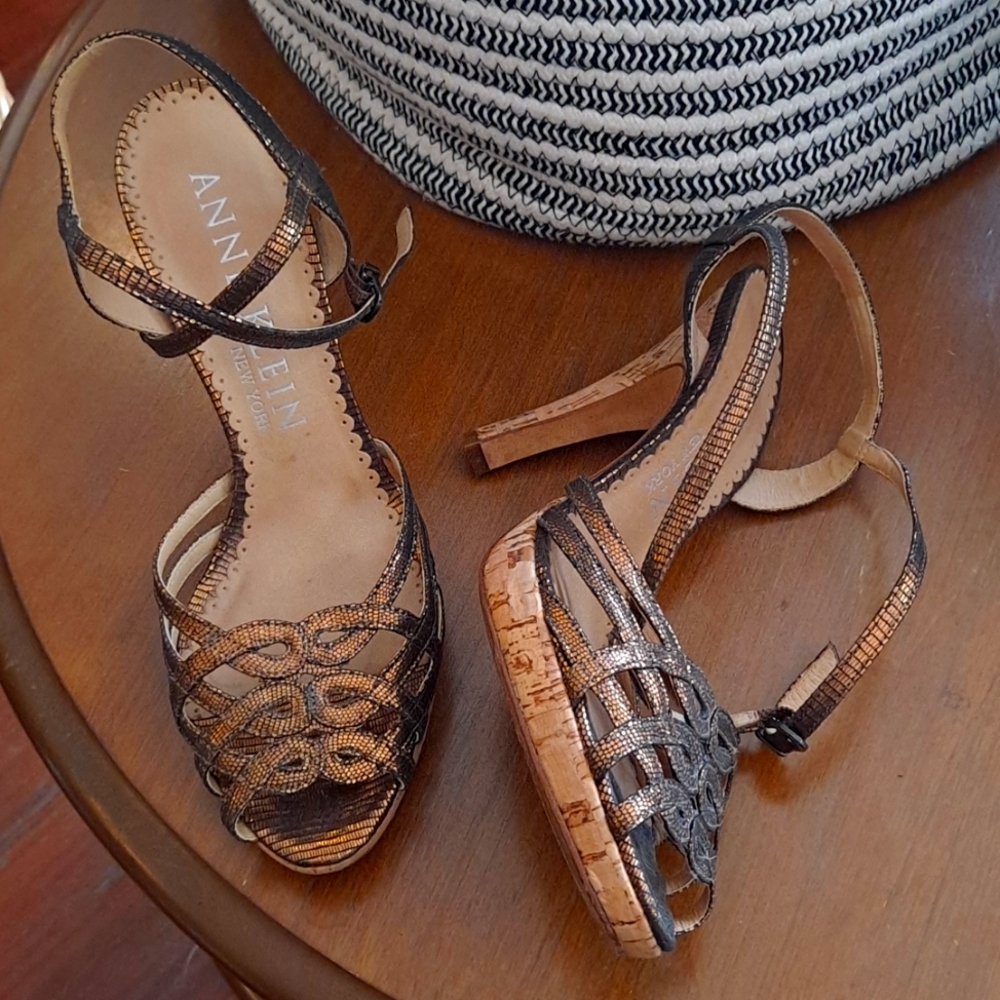 🌻3/$15 Anne Klein shoes - Picture 3 of 7